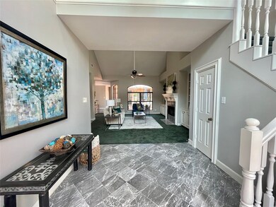 6996 Oakwood Place Ct E, Houston, TX 77040 - photo 3