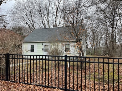 32 Doty Dr, Stoughton, MA 02072 - photo 3