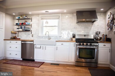 7 W Governor Rd, Hershey, PA 17033 - photo 6