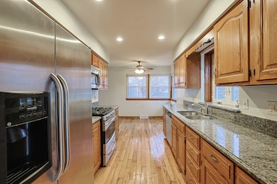 2 N Wisconsin Ave, Addison, IL 60101 - photo 6