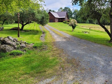 8 Marshall Rd, Jefferson, NH 03583 - photo 4