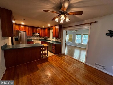1935 Beaver Ln, McLean, VA 22101 - photo 7