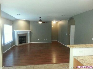 11912 S Cedar Ave, Jenks, OK 74037 - photo 3