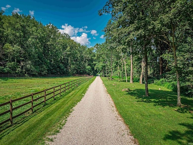 577 E Shelton Rd, Boonville, IN 47601 - photo 4