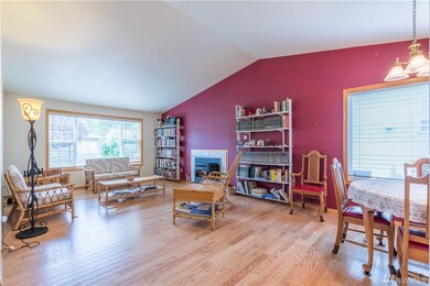 2524 Woodfield Loop SE, Olympia, WA 98501 - photo 3