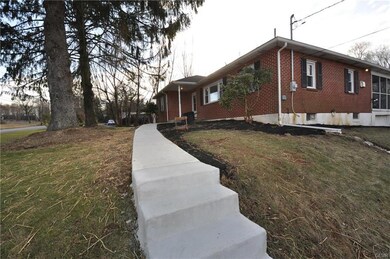 5291 Shimerville Rd, Emmaus, PA 18049 - photo 2