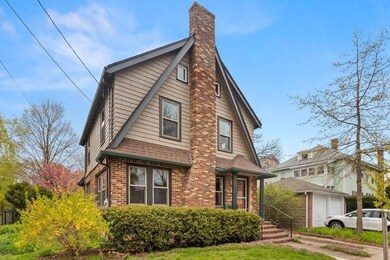 37 Hamlet St, Arlington, MA 02474 - photo 2