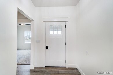 1203 Wells Dr, Wapakoneta, OH 45895 - photo 5