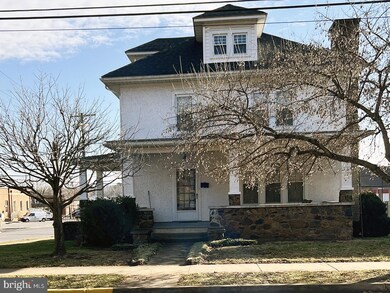 237 Virginia Ave, Front Royal, VA 22630 - photo 2