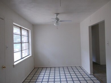 2604 Woodlawn Dr, Ennis, TX 75119 - photo 5