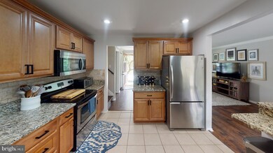 7808 Metacomet Rd, Hanover, MD 21076 - photo 2