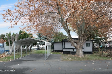 408 W Pine St unit 30, Union Gap, WA 98903 - photo 2