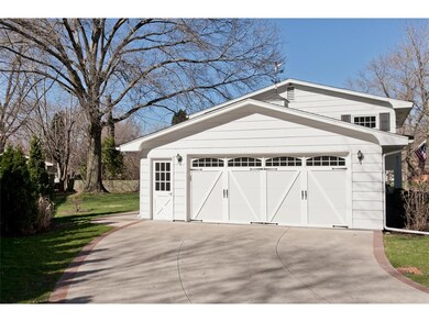 2 Stall Attached Garage