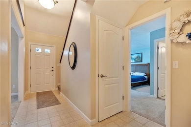 10397 W Cobblestone Ln, Twinsburg, OH 44087 - photo 2