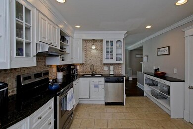 57 Chilson St, Springfield, MA 01118 - photo 3