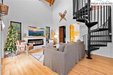 100 Bear Den Mountain View Dr, Marion, NC 28752 - photo 6