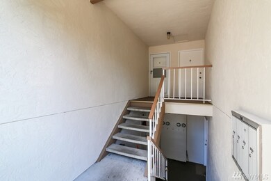 14132 74th Place NE unit 16C, Kirkland, WA 98034 - photo 4