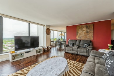 Edgewater Plaza Condominiums unit 1815, Chicago, IL 60640 - photo 7