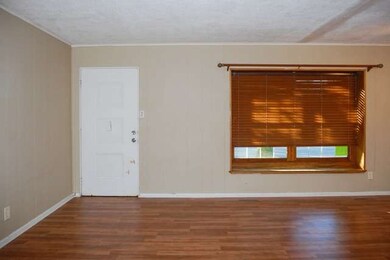 334 Tulsa Ave, Carpentersville, IL 60110 - photo 2