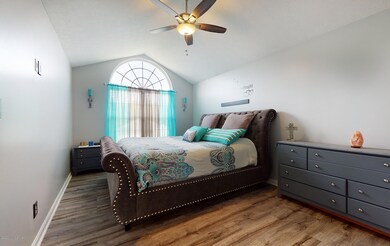 185 Savannah Dawn Ct, Mount Washington, KY 40047 - photo 4