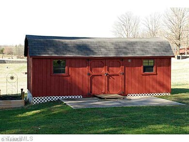 2523 Northmont Dr, Asheboro, NC 27205 - photo 5