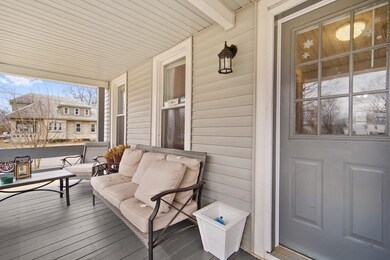 36 Switzer Ave, Springfield, MA 01109 - photo 3