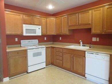 8433 Aspen Glen Way, Louisville, KY 40228 - photo 2