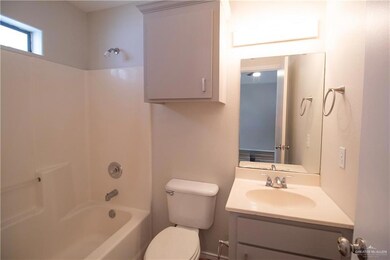 708 Robin Ave unit 3, McAllen, TX 78504 - photo 6