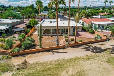 432 E Los Rascones-6