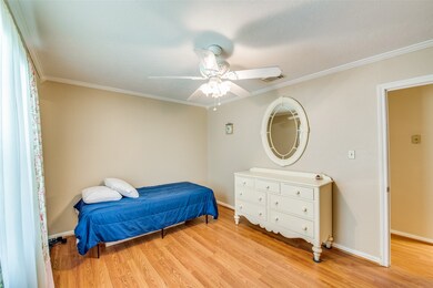 428 E Louisiana St, Brazoria, TX 77422 - photo 7