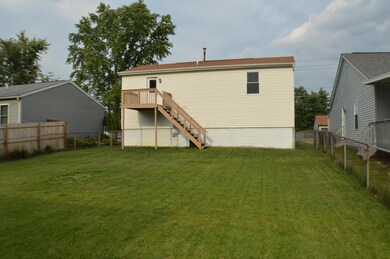 EXTERIOR BACK