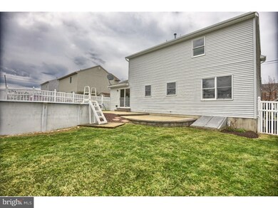 4305 Stoudts Ferry Bridge Rd, Reading, PA 19605 - photo 7