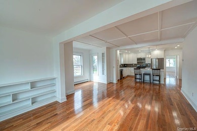 243 Locust Ave, Babylon, NY 11702 - photo 5