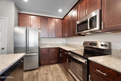 25-Kitchen