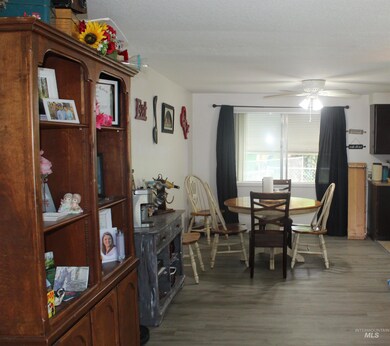 703 W 5th St, Weiser, ID 83672 - photo 5