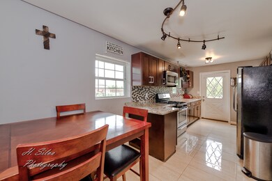 46 Austin Ave, Carpentersville, IL 60110 - photo 7