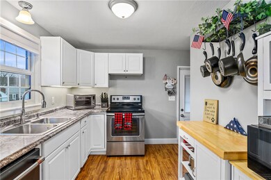 44 Lemay Rd, Woonsocket, RI 02895 - photo 5