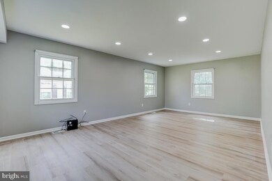 13027 Victoria Heights Dr, Bowie, MD 20715 - photo 3
