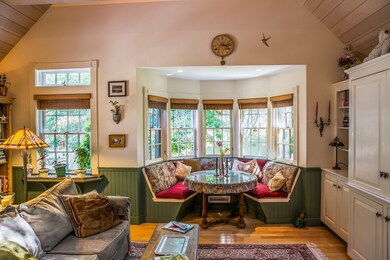 Living room offers ample seating