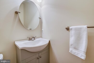 46687 Bartlet Square, Sterling, VA 20164 - photo 7