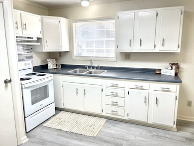 2303 Debbie Dr, Dothan, AL 36303 - photo 7