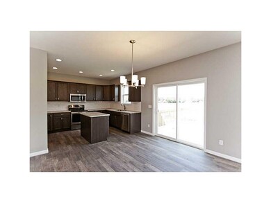 Eat-in Kitchen.