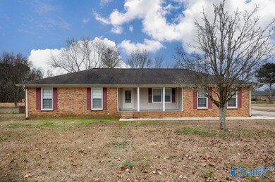 2134 Ready Section Rd, Toney, AL 35773 - photo 2