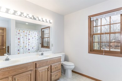 740 Pleasant Oak Dr, Oregon, WI 53575 - photo 7