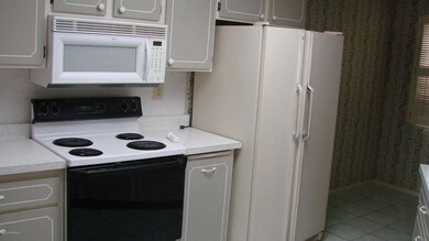 Fridge & Stove & Microwave