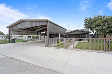 115 Gyna Dr, Del Rio, TX 78840 - photo 6