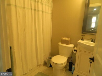 2335 Gerritt St, Philadelphia, PA 19146 - photo 6