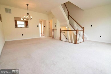 2420 Clover Field Cir, Herndon, VA 20171 - photo 7