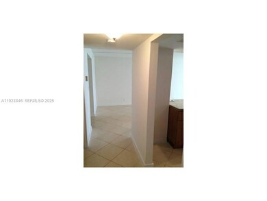 800 Parkview Dr unit 124, Hallandale Beach, FL 33009 - photo 5