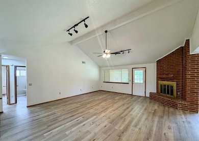 10041 Aberdeen Ln, Yukon, OK 73099 - photo 7